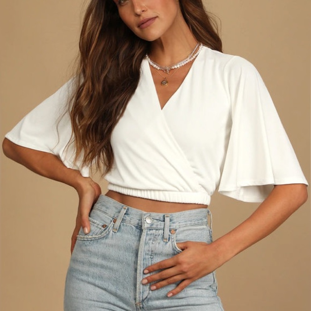 NWOT Beauty and a Breeze White Surplice Flutter Sleeve Crop Top